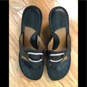 Born Black Leather Sandal 8/39
